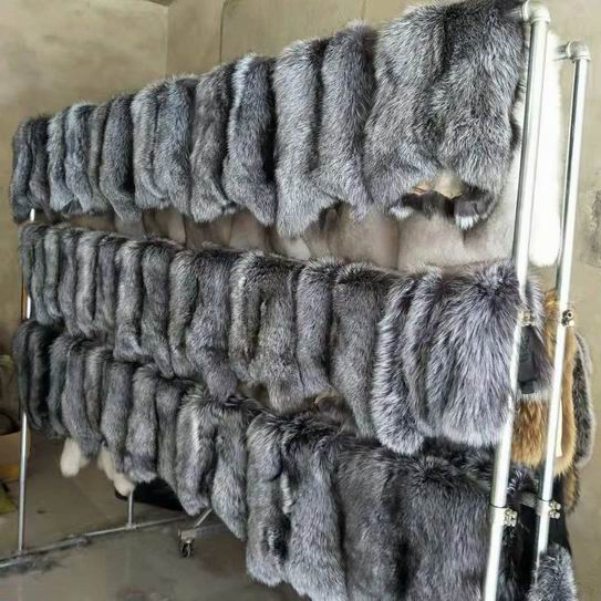 剛到貨的羽絨服毛領(lǐng)掉毛，質(zhì)量有問題嗎？-756